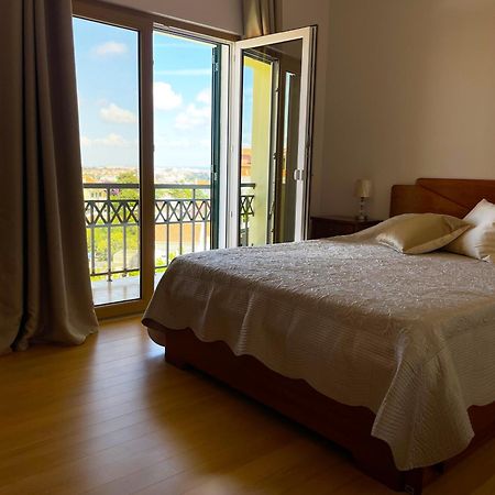 Lolik Villa Sobreda Luaran gambar