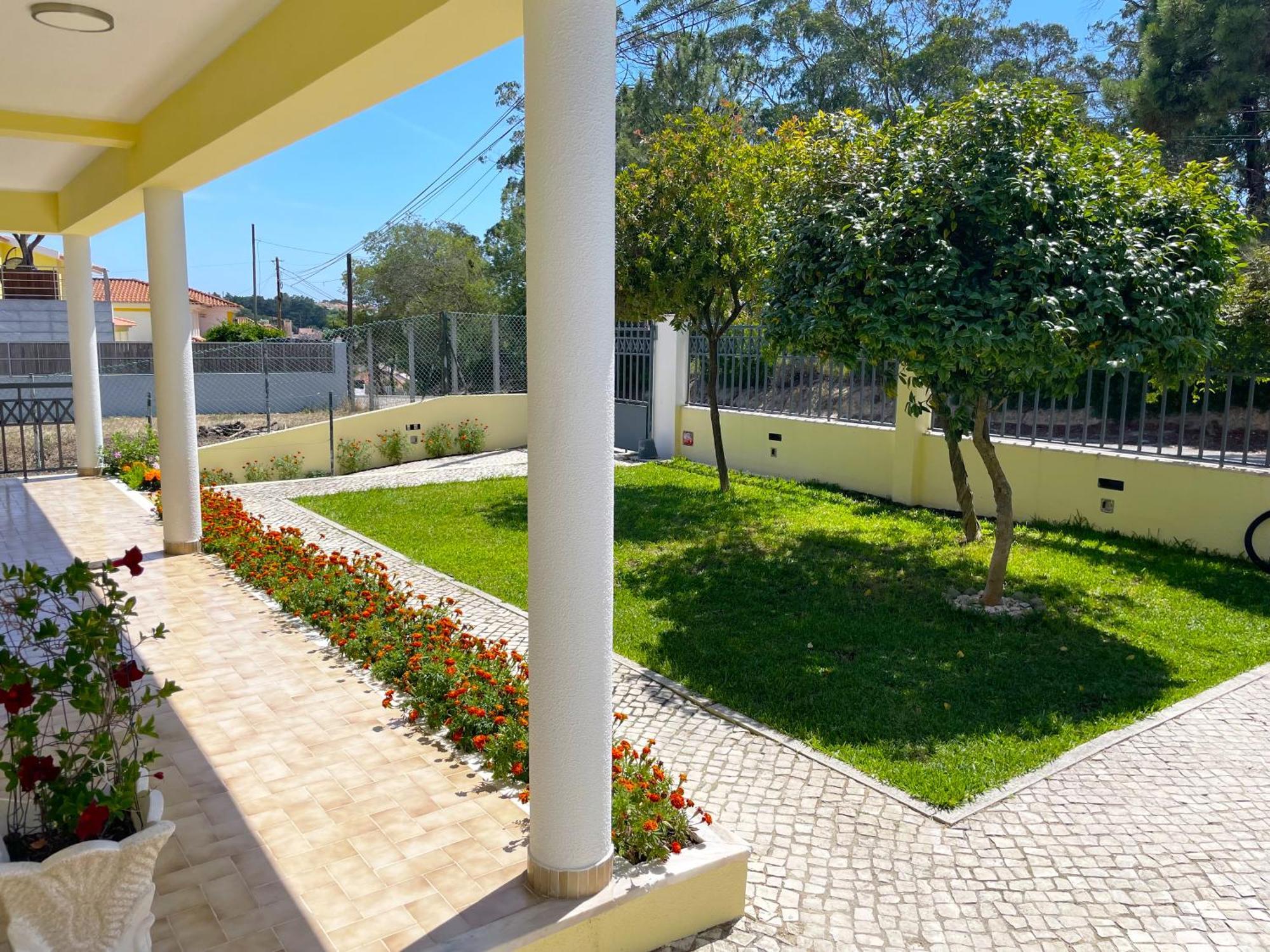 Lolik Villa Sobreda Luaran gambar
